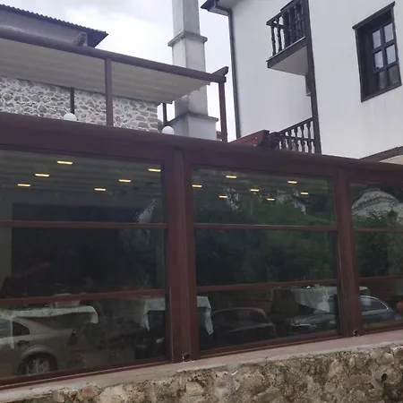 Bolyarka 3* メルニック