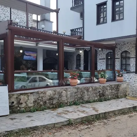 Bolyarka ホテル メルニック