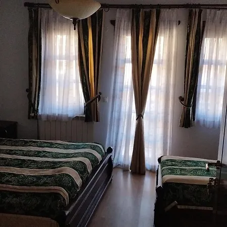 Bolyarka Hotel