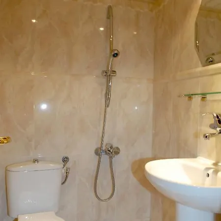 Bolyarka ホテル 3*